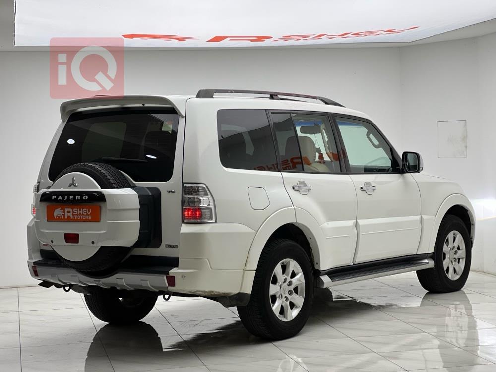 ميتسوبيشي باجيرو